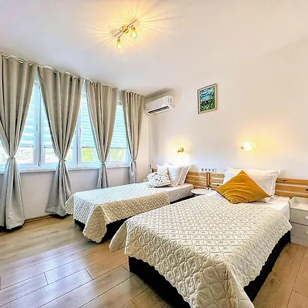 Guest house веселина - Ivaylovgrad